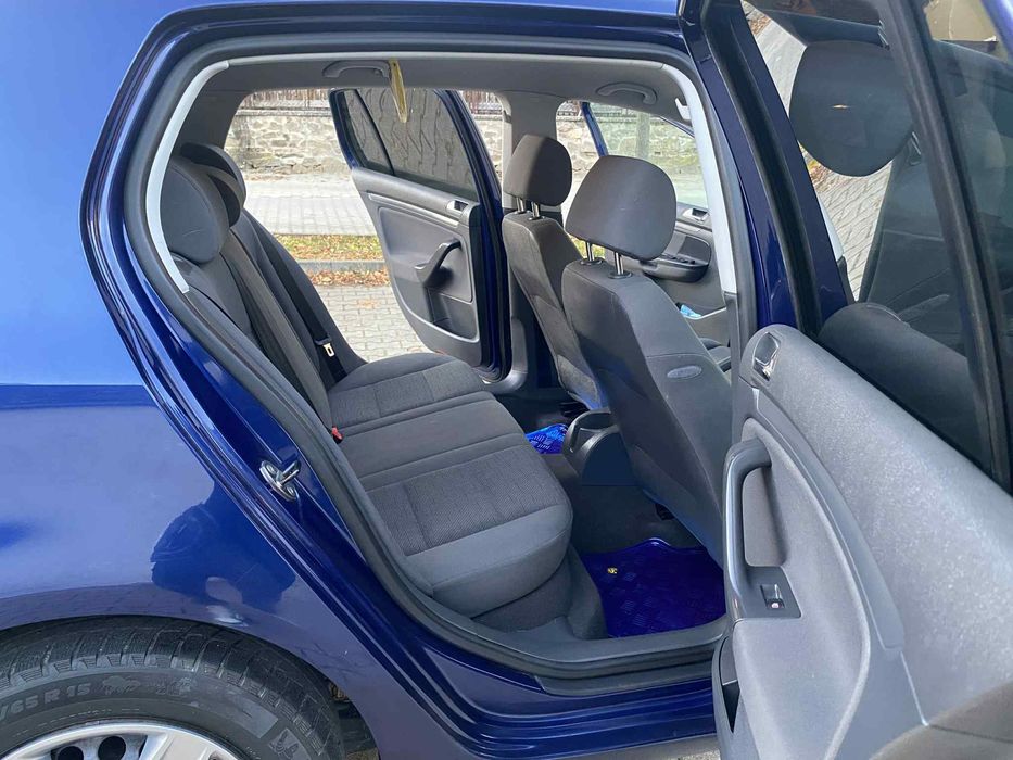 Vw Golf 5 1.6 16V 2007 Euro 4 Unic Proprietar în acte 2550€ usor neg