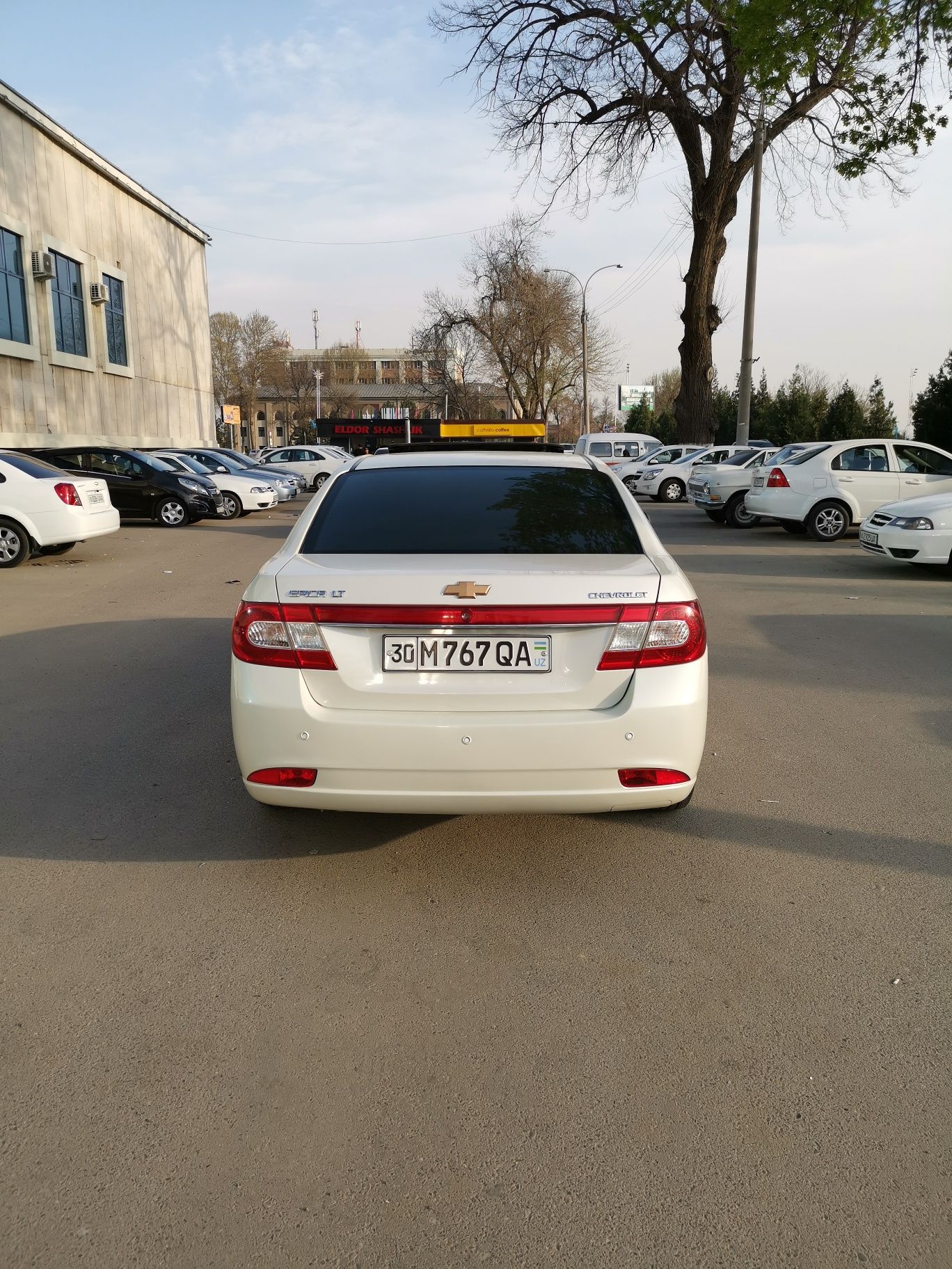 Такси Тошкент ва Самарканд устида багажи билан!