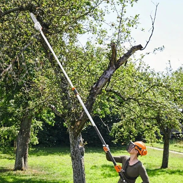 Услуги с телескопична кастрачка