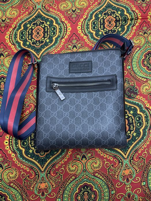 Барсетка (Gucci) из Италий