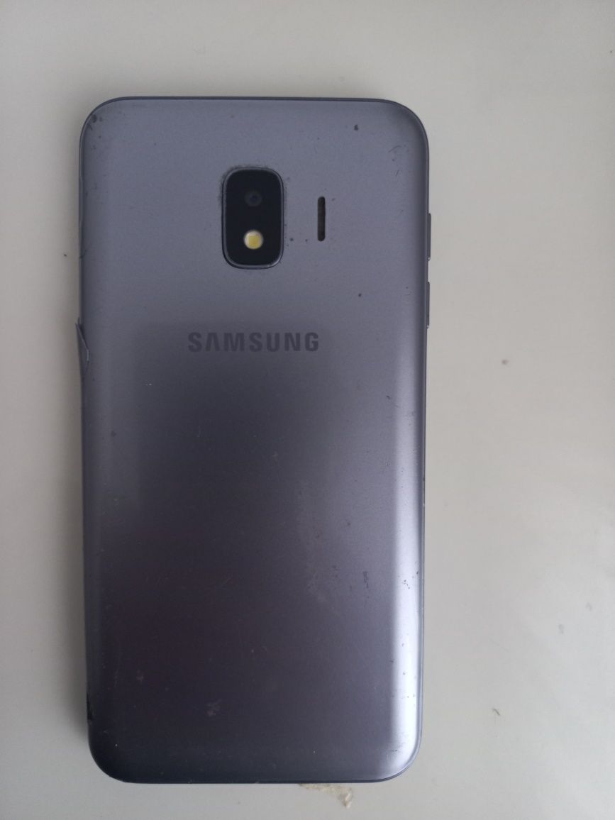 Продаётся сотовый телефон марки Samsung J260 F