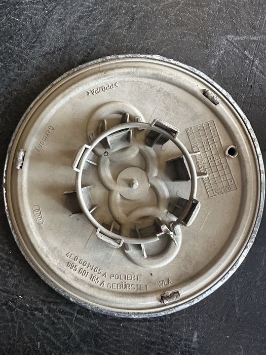 Капачки за Ауди А8 07 г Audi A8 D3