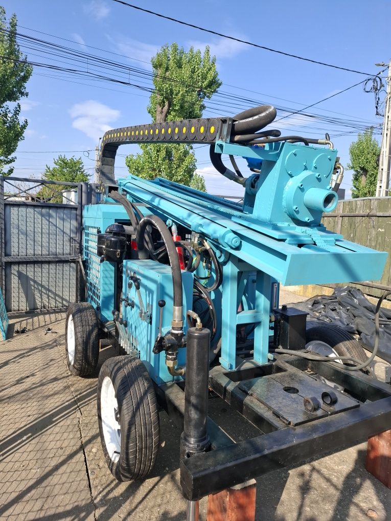 Utilaj  pentru forat puturi pana la 300m