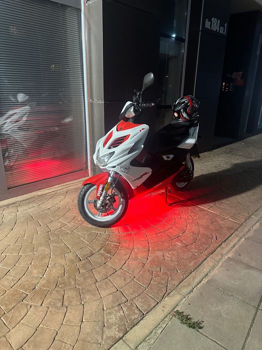 Скутер Yamaha aeroxR