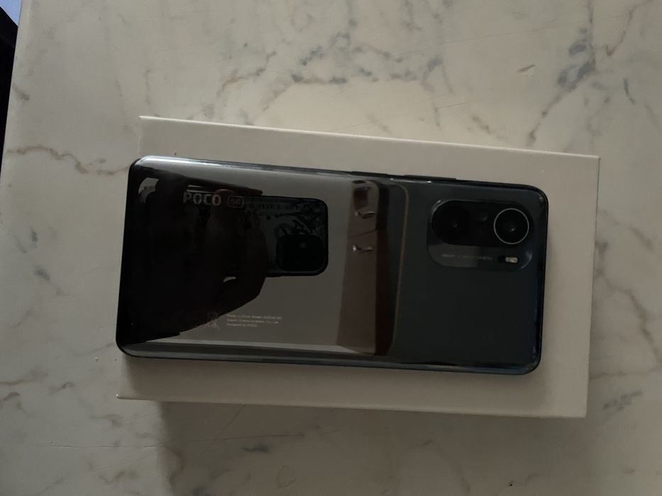 Vand poco f3 full box