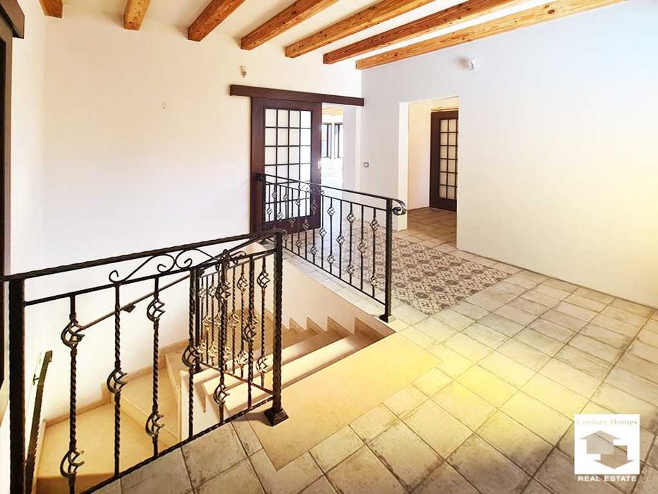 125186 Новопостроена къща с панорамна гледка в с. Средни колиби