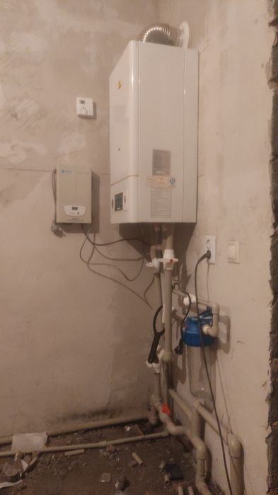 Продам газовый котел на 240кв