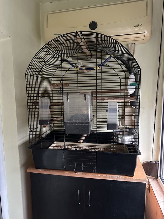 Vând colivie mare Greta