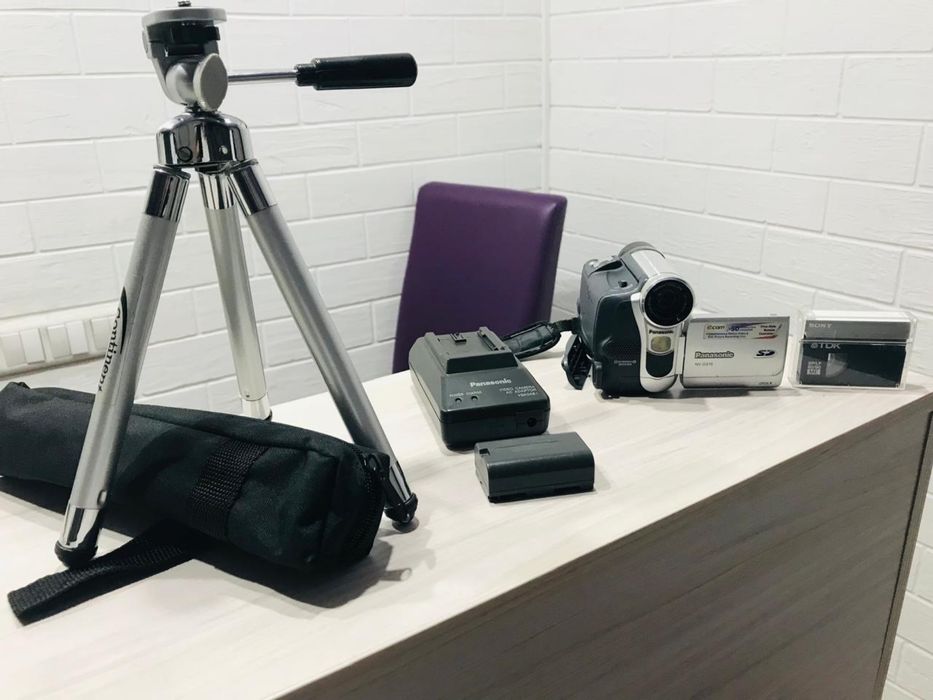 Продам видеокамеру Panasonic