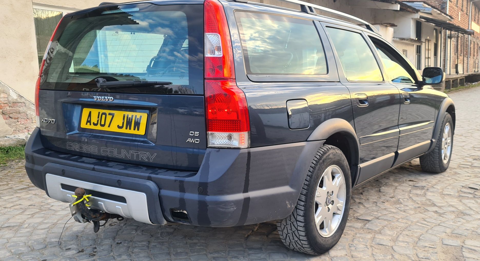 Volvo xc70 2.4d 185к.с на части