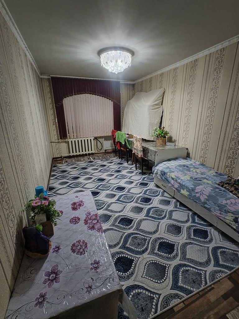 Buxoro shaxarda 2 xonalik kvartira sotiladi