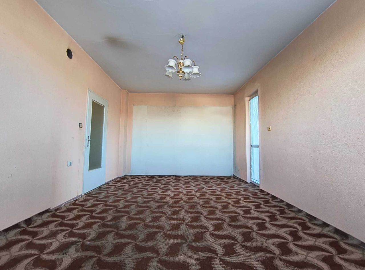 Продава се Тристаен апартамент в Русе, Родина 2 - 103 кв.м за 1263 €/кв.м - Снимка #3