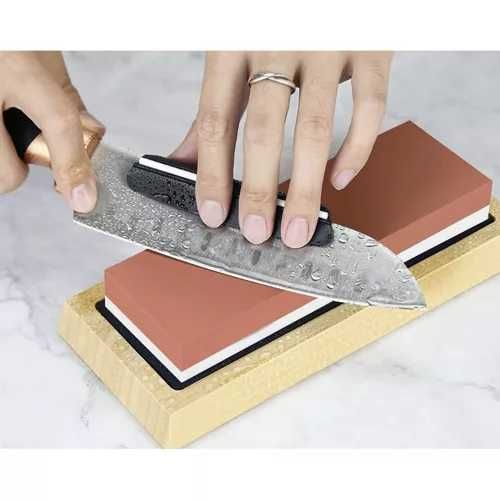 Kit Piatra de ascutit cutite 400/1000 si 3000/8000, baza de bambus