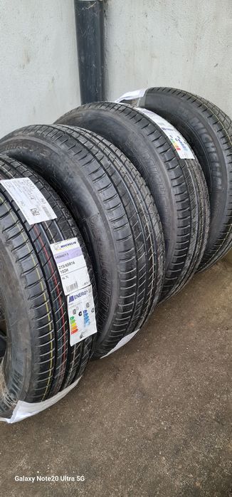 Vând anvelope de vată Michelin 215 65 r 16  primacy 3 102H