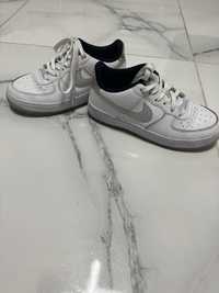 NIKE AIR FORCE 1 originali  marimea 37,5