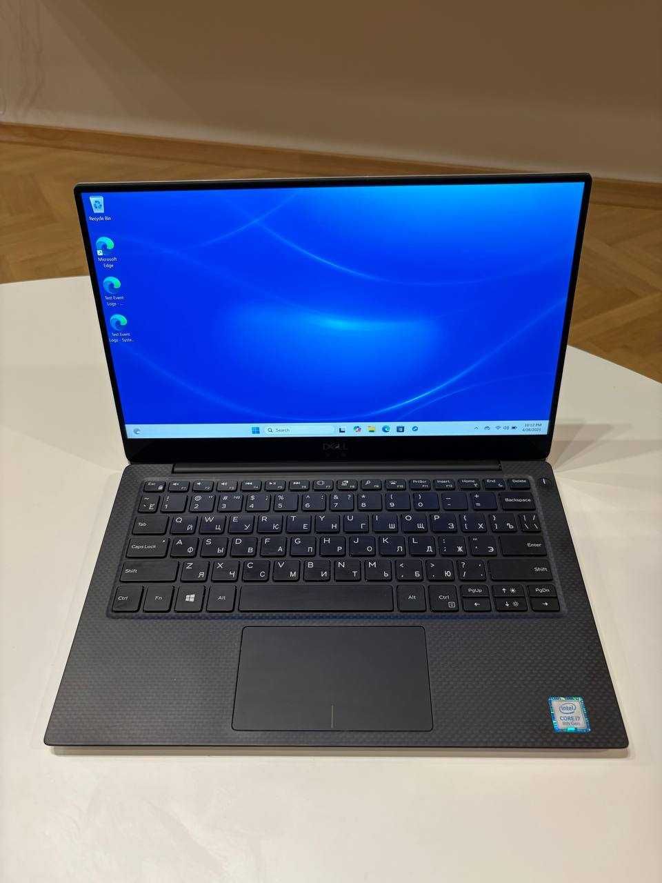 Dell XPS 13 9370 / i7-8550U / 8 GB RAM / 256 GB SSD / (2018)