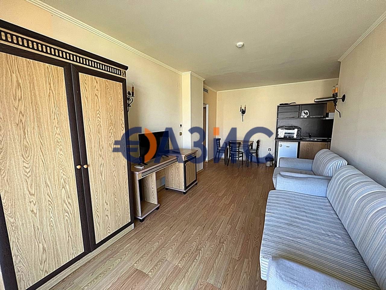 Продава се Двустаен апартамент в к.к. Елените - 64 кв.м за 727 €/кв.м - Снимка #3