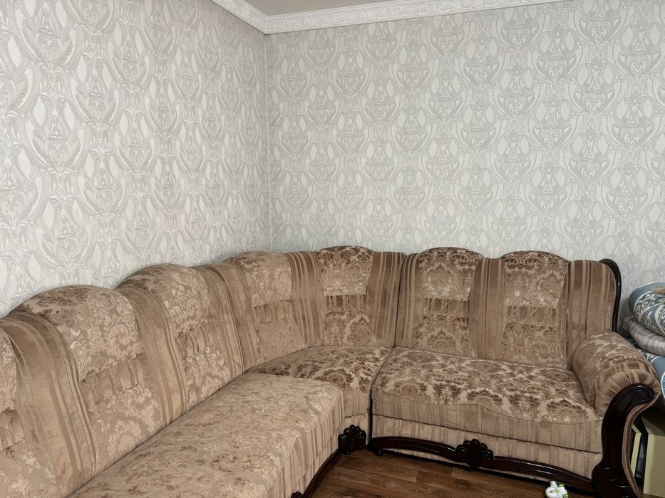 Срочно продается диван
