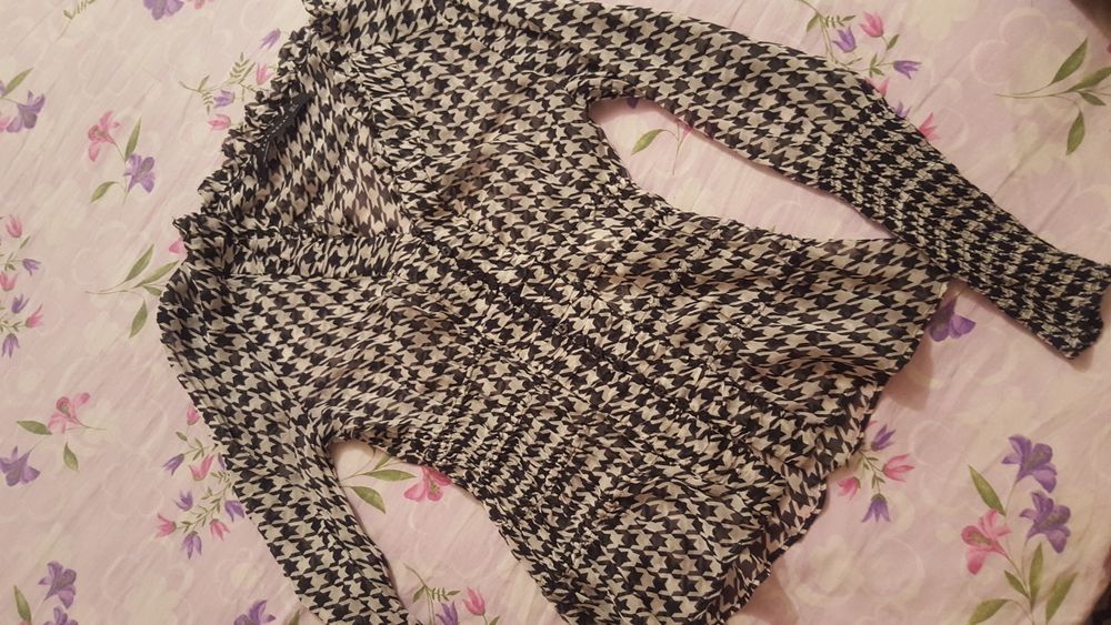 Елегантна дамска риза от Zara
