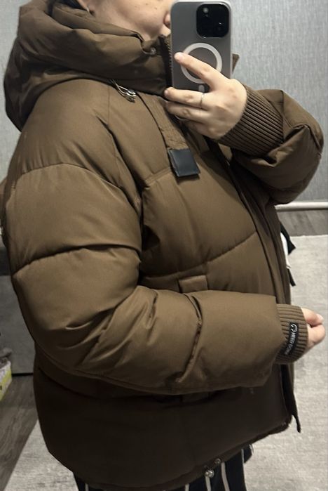 Срочно продам зимнюю укороченную куртку!