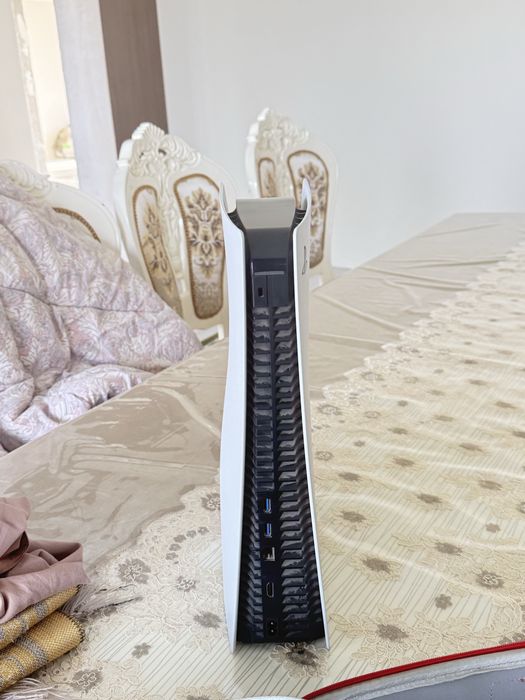 Playstation 5 с дисководом срочно продается