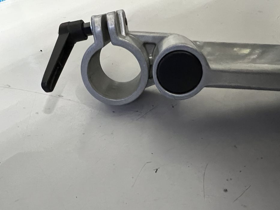 Suport hidraulic pentru monitor