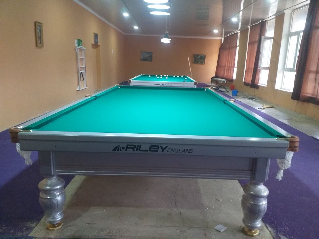 Billiard stol ruski