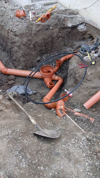 Prestari servicii cu miniexcavator