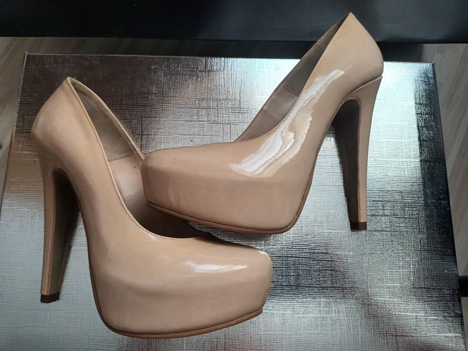 Pantofi piele naturala interior exterior noi 35