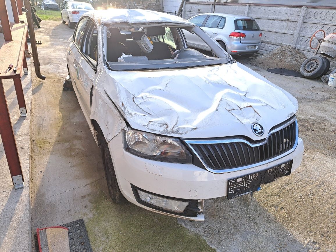 Skoda rapid lovit,avariat!