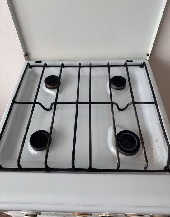 Продаю газ.плиту