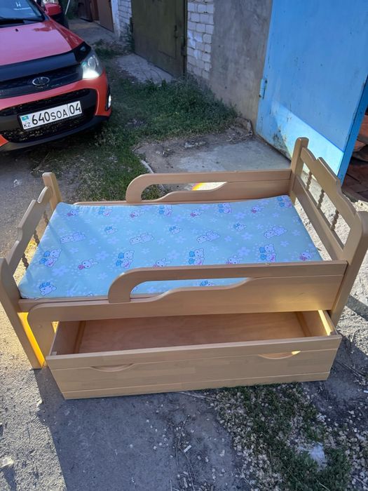 Продам раскладной манеж