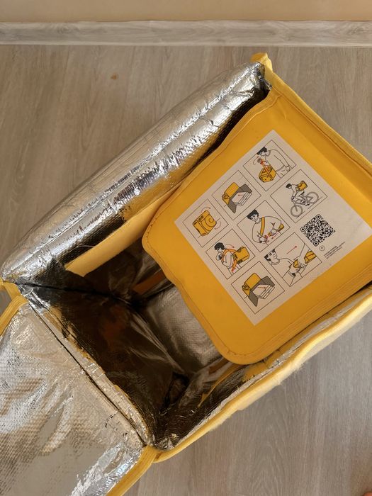 Продам Яндекс сумку, термо сумку в отличном состоянии!