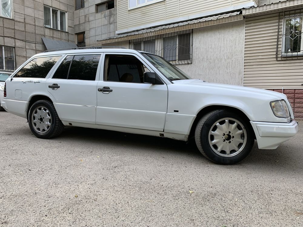 Mercedes-benz E200