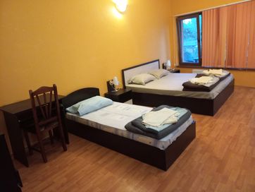 Стаи за гости с градина guest rooms with garden