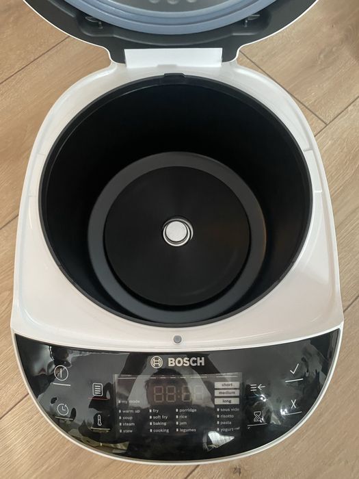 Aparat multicook Bosch Muc11w12