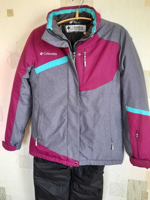 Продам спортивный женский костюм