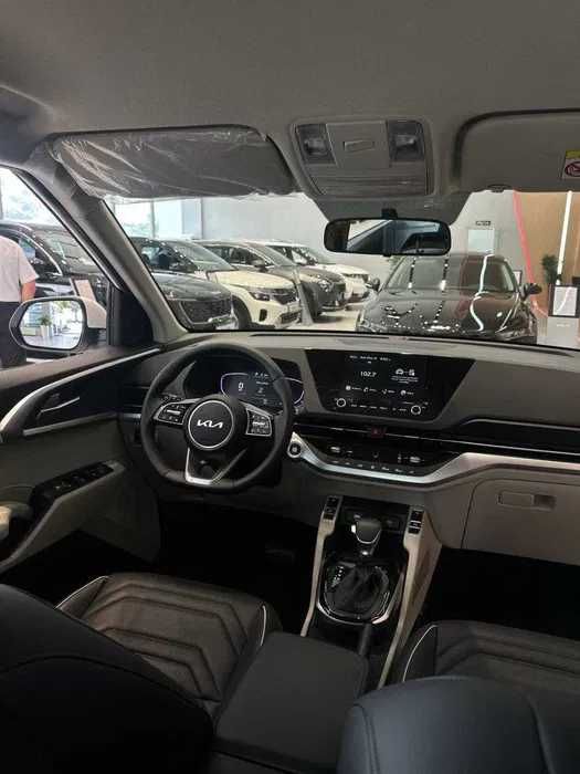 KIA CARENS 6 местный (Капитанские сиденья)