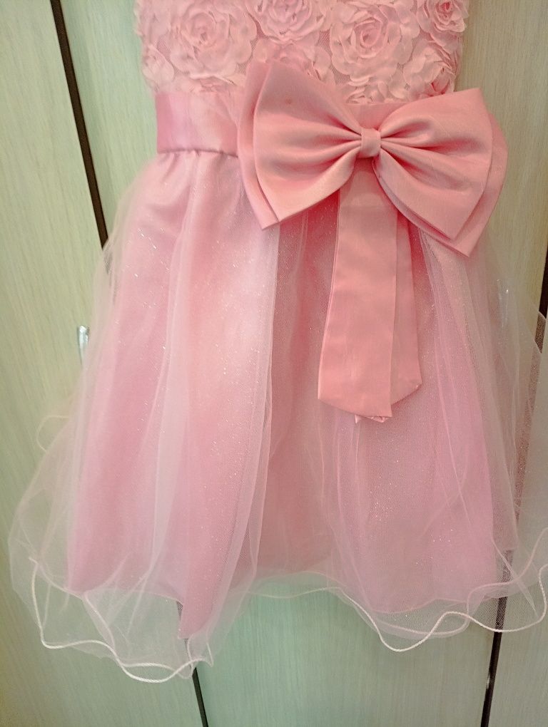Платье розовое детское