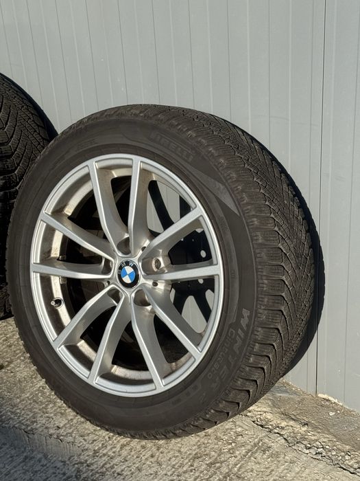 Jante aliaj BMW Seria 3 cauciucuri iarna Pirelli Cinturato 225/50/R17