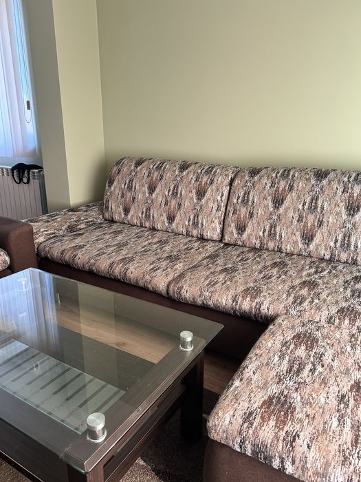 Диван, фотьойл и табуретки