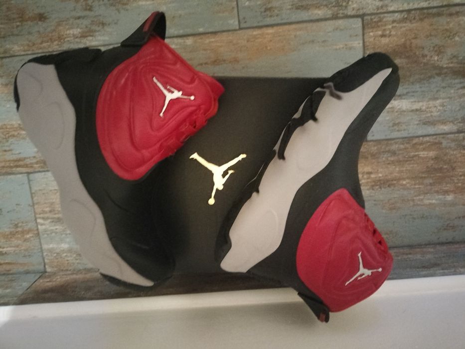 Jordan ghete/cizme mărime 32