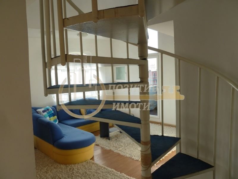 Продава се Тристаен апартамент в София, Център - 123 кв.м за 1952 €/кв.м - Снимка #1