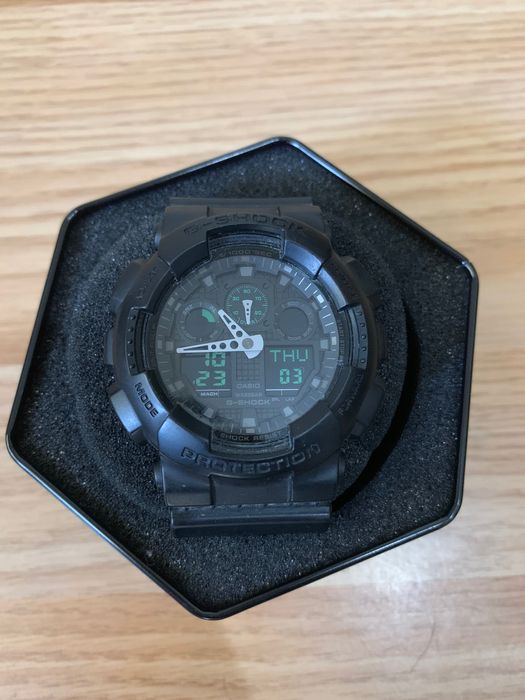 G-shock часовник