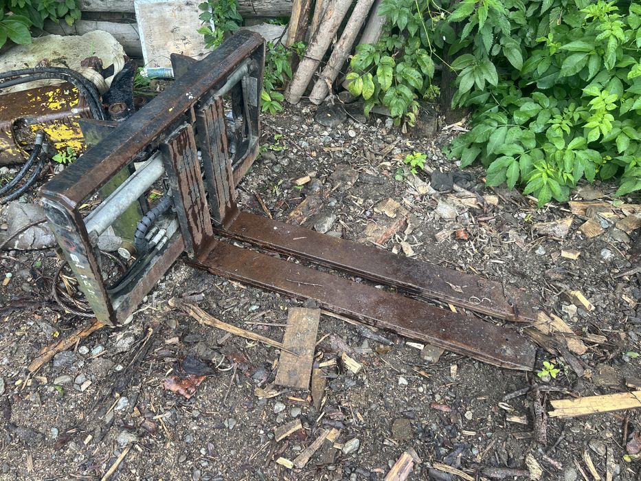 De vanzare lame cu sistem hidraulic