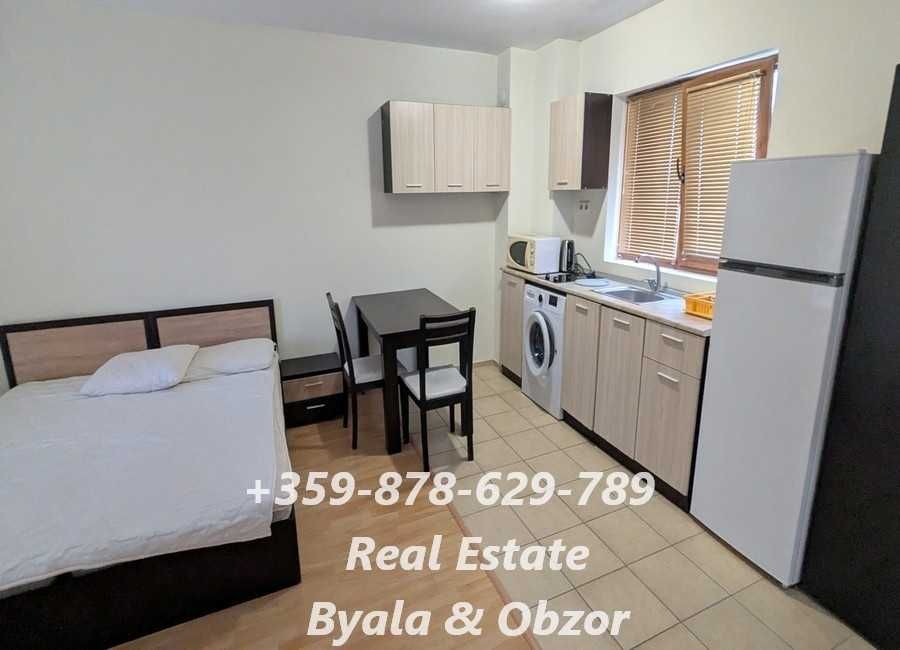 Просторен едностаен апартамент в комплекс с басейн в гр.Бяла