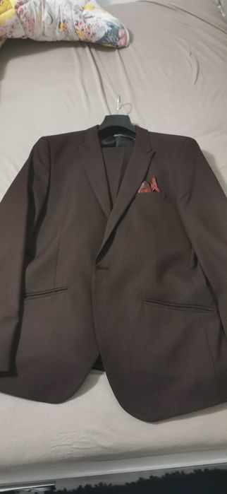Costum elegant de bărbat!