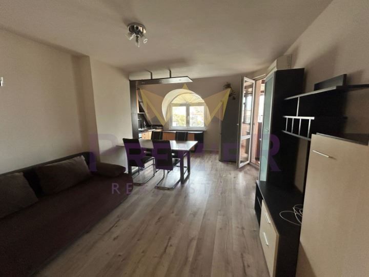 Дава се под наем Тристаен апартамент в Варна, Гранд Мол Варна - 70 кв.м за 450 € - Снимка #2