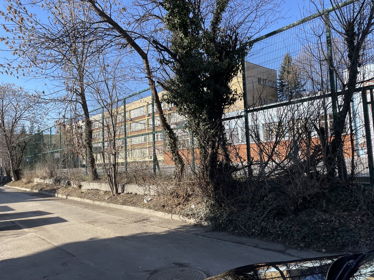Дава се под наем Гараж / Паркомясто в София, Хаджи Димитър - 17 кв.м за 76.5 € - Снимка #3