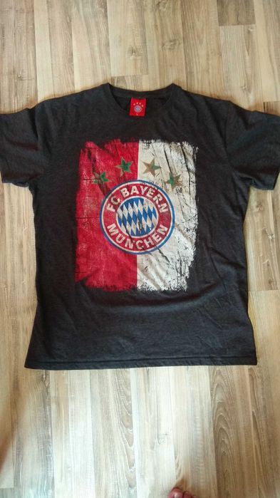 Оригинална тениска на FC Bayern Munchen.